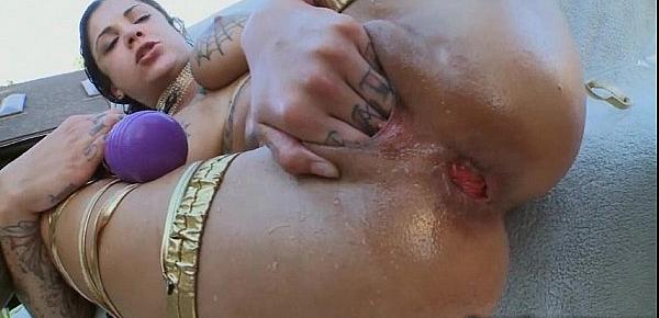 Horny hot Bonnie Rotten getting her pussy fucked